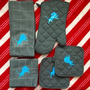 Lions Grill Master Kitchen Oven Mitt Set